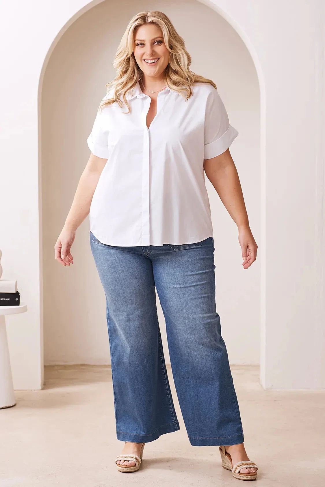 Tia Short Sleeve Cotton Top in White